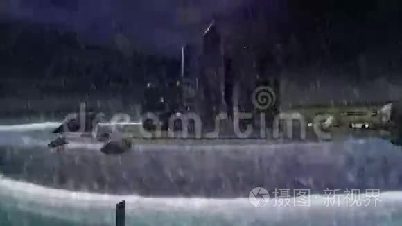 阴天有大雨的迷你城市视频