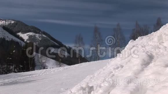 奥地利萨尔巴赫腹地滑雪视频