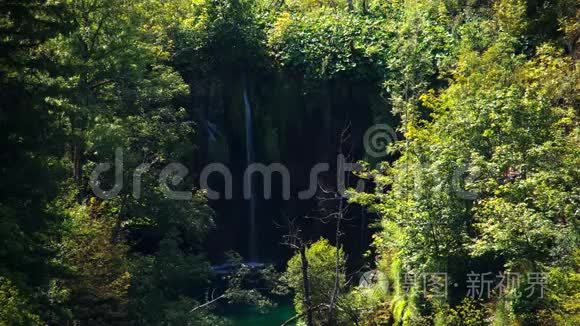 普莱维湖国家公园的瀑布美景视频