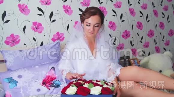 婚礼新娘花束与美丽的花朵视频