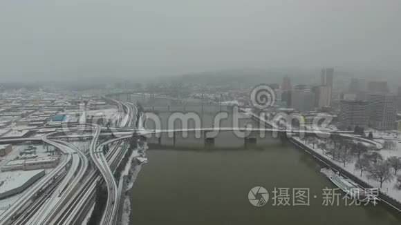 俄勒冈州波特兰暴风雪视频