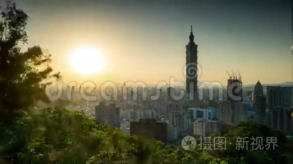 台北、台湾城市天际线黄昏时分