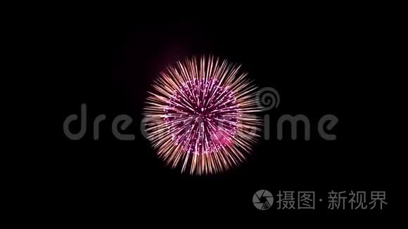 夜空中闪耀着金光的大烟花炮,阿尔法绿幕动画短视频