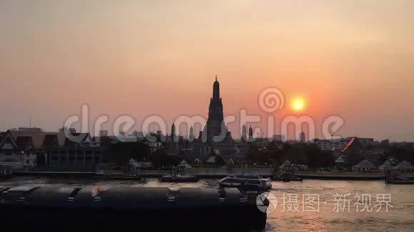 黎明寺或日落和夜晚的瓦阿伦寺视频