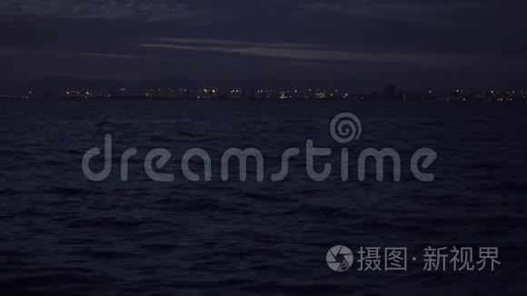 海港的夜晚灯光视频